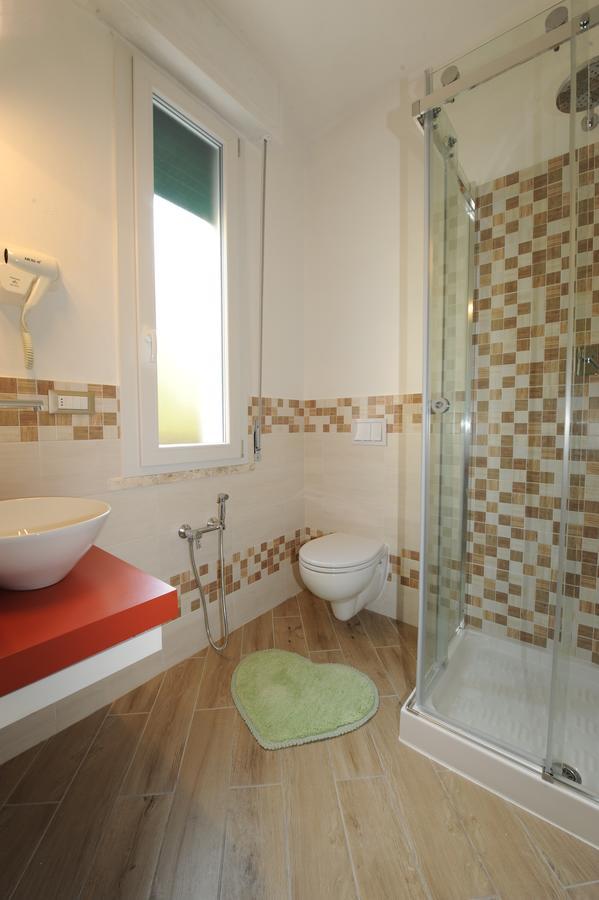 B&B Ariston Pisa Tower ภายนอก รูปภาพ